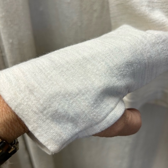 Athleta NWT Designed in San Francisco/ made in Portugal/long sleeve/ivory top/ L - Picture 3 of 10